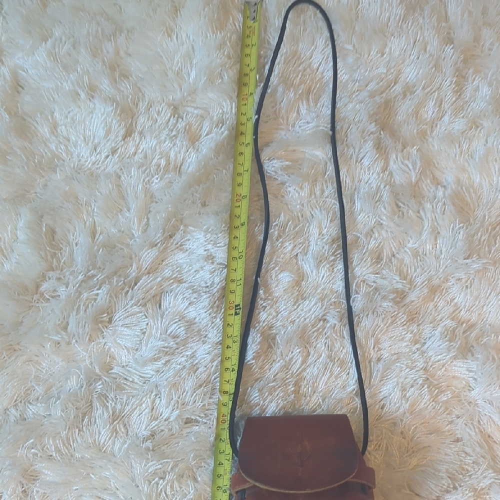 Vintage Hand Tooled Leather or cow hide shoulder bag Floral tooling, - Picture 10 of 11
